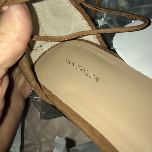 NWT Ann Taylor Suede Astrid Laceup Sandals Sz 8.5 - Picture 6 of 8